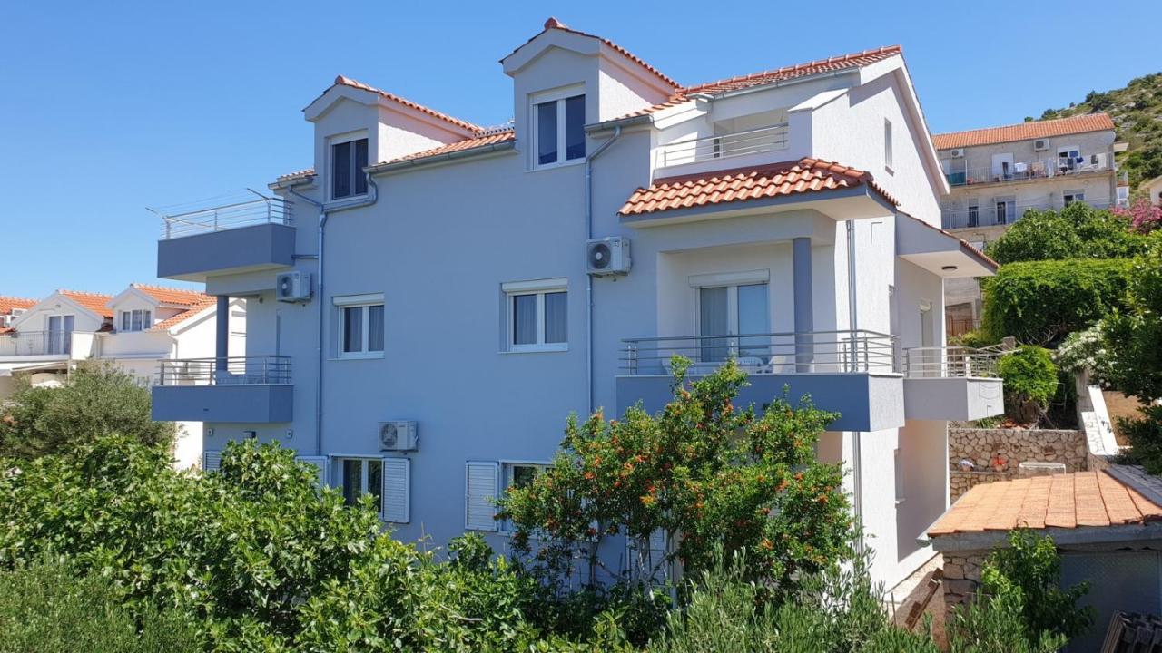 Apartments With A Parking Space Bilo, Primosten - 12870 Extérieur photo
