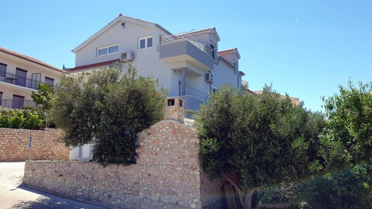 Apartments With A Parking Space Bilo, Primosten - 12870 Extérieur photo